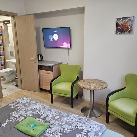 Kauno Apartamentai King Size Bed Kaunas Exteriör bild